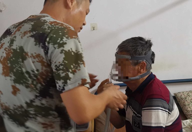 戴双水平ST呼吸机:戴不了四小时!